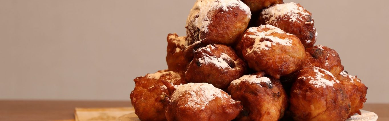 deep-fried-doughnut-balls-3905347-pixabay-oliebollen-2000x1333